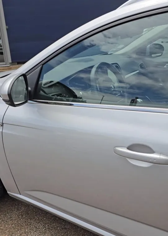 Réparation de carrosserie d'une voiture suite à un accident à Gueugnon, Gueugnon, Garage des Fontaines